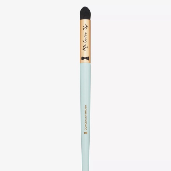 Too Faced MR. COVER-UP Perfect Concealer Brush - Picture 1 of 2